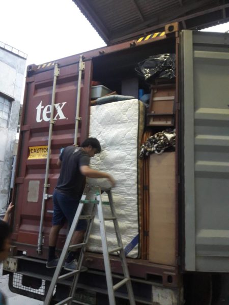 Unloading container for January 6, 2018