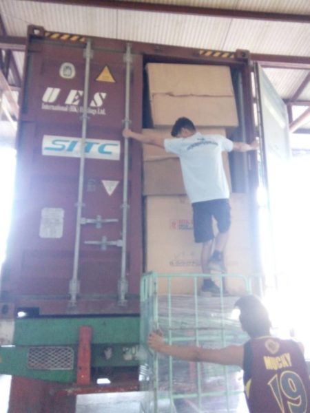 UNLOADING CONTAINER AT BULACAN