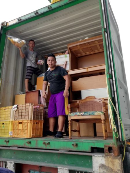 UNLOADING CONTAINER AT RPJ ALABANG