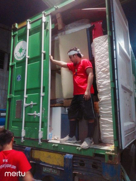 RPJ ALABANG UNLOADING 1ST AND 2ND CONTAINER